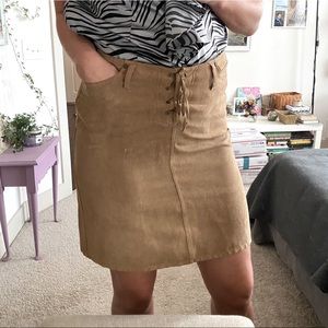 3/10$🍁Brown Suede Skirt